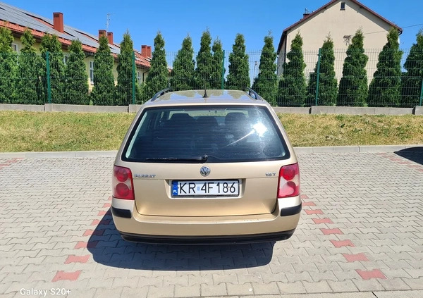 Volkswagen Passat cena 8900 przebieg: 290000, rok produkcji 2003 z Otwock małe 56